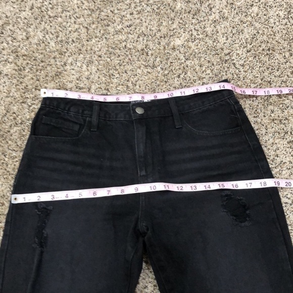 Fashion Nova Boyfriend Jeans Size 3 Black High Waisted Distressed Torn Up Ripped - Picture 7 of 10
